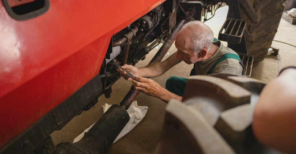 Naprawa maszyny rolniczej